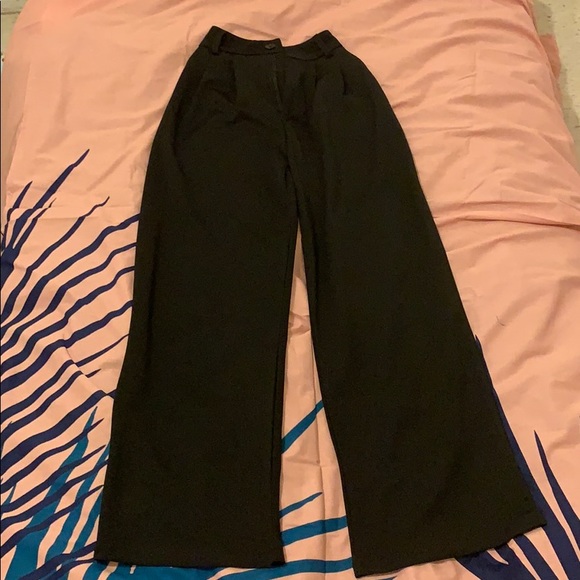 Trousers - Picture 1 of 3